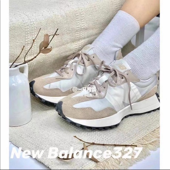 New Balance 327 Sneakers, Light Grey.  New w/Box - Picture 10 of 11